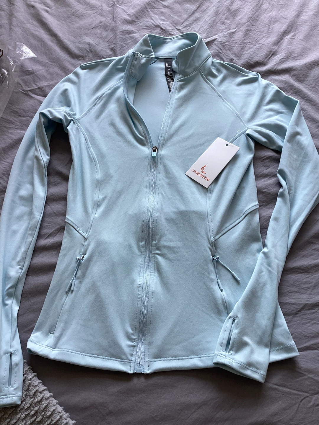 New flattering fitted 1/4 Zip jacket - XS