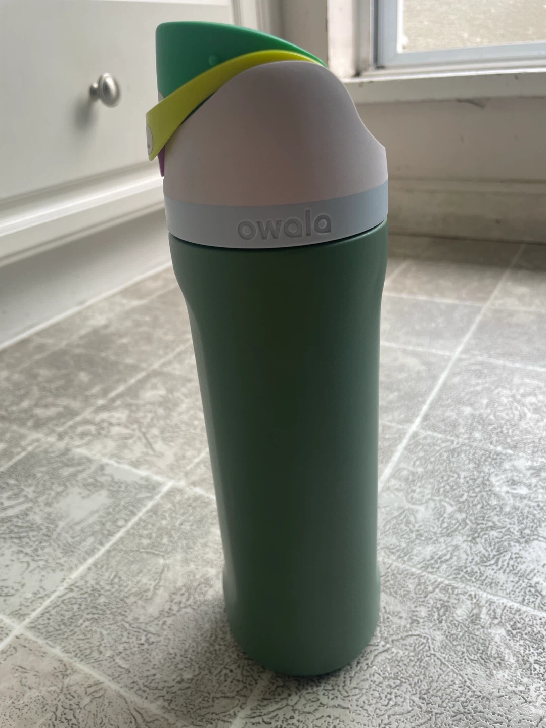 Owala Water Bottle - photo 2