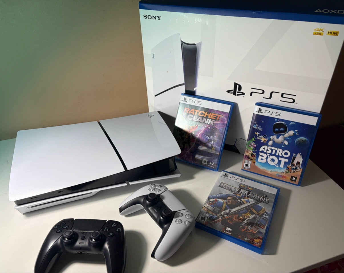 PS5 Slim Disc Edition Bundle - 2 controllers, 3 physical games