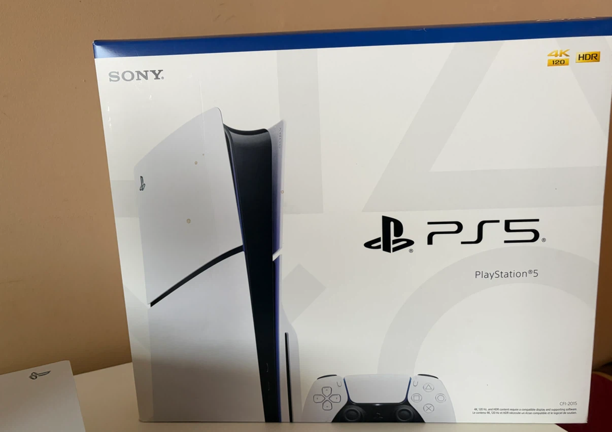 PS5 Slim Disc Edition Bundle - 2 controllers, 3 physical games - photo 4