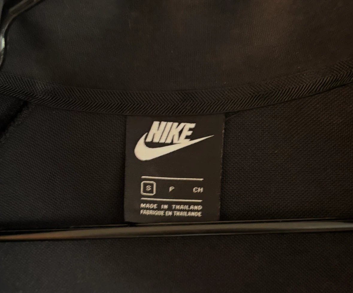 Nike ladies outfit with matching sandals! $35 for all!! - photo 3