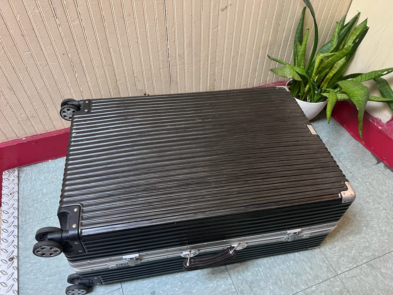 Black  Macmillar Luggage Suitcase - photo 3