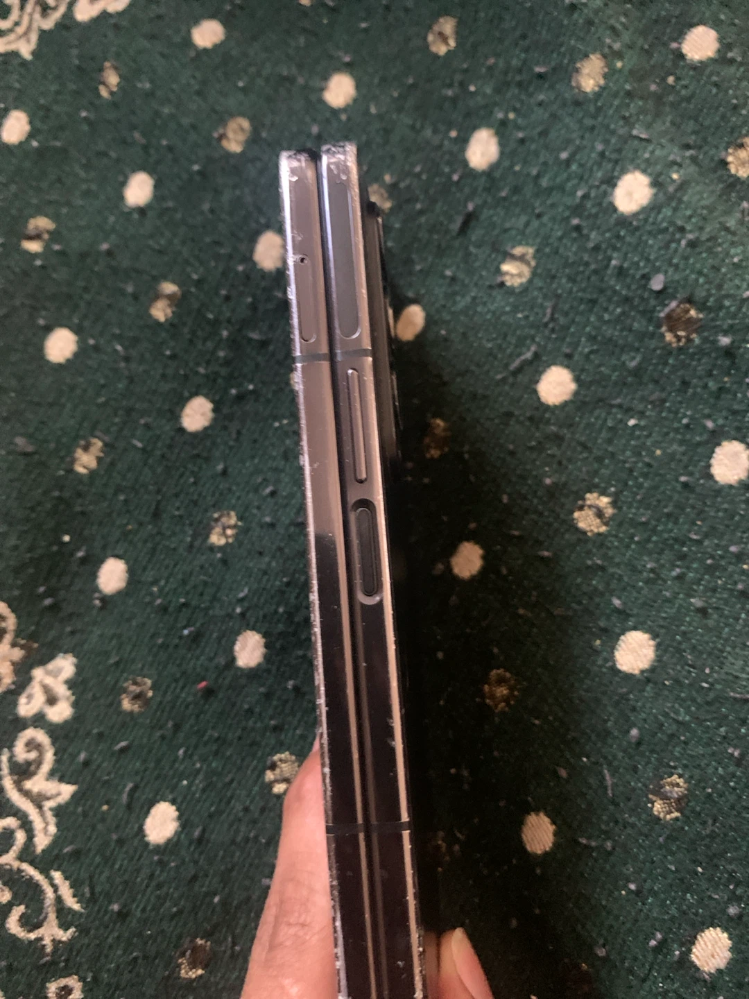 Samsung Galaxy Z Fold 4 for parts or repair - photo 5