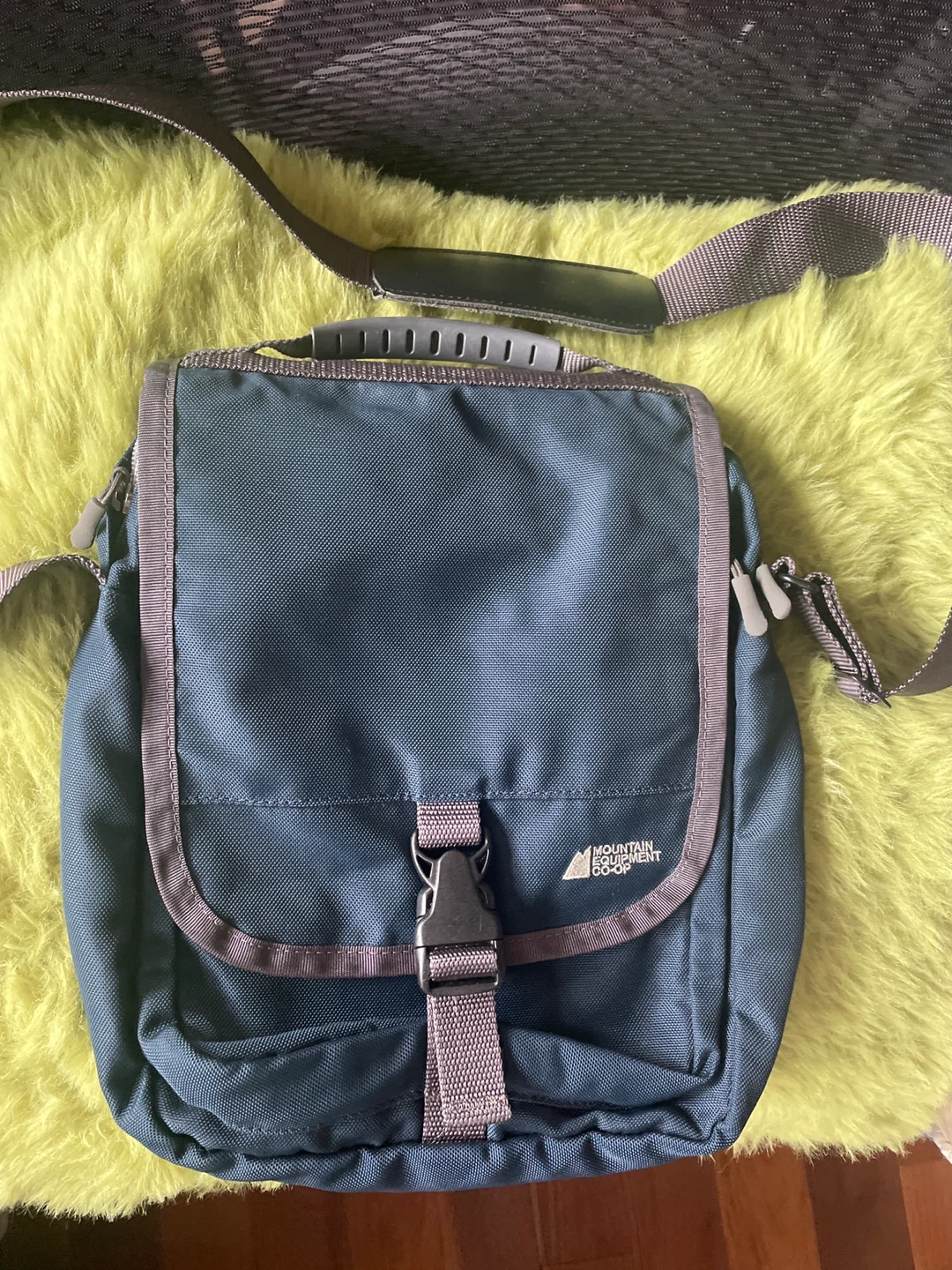Mountain Equipment Co-op Messenger Bag - photo 3