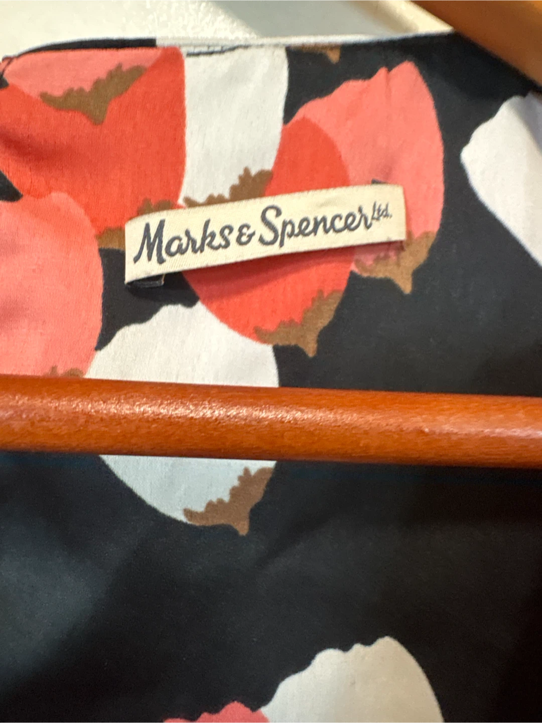 Marks and Spencers Satin print top - photo 3