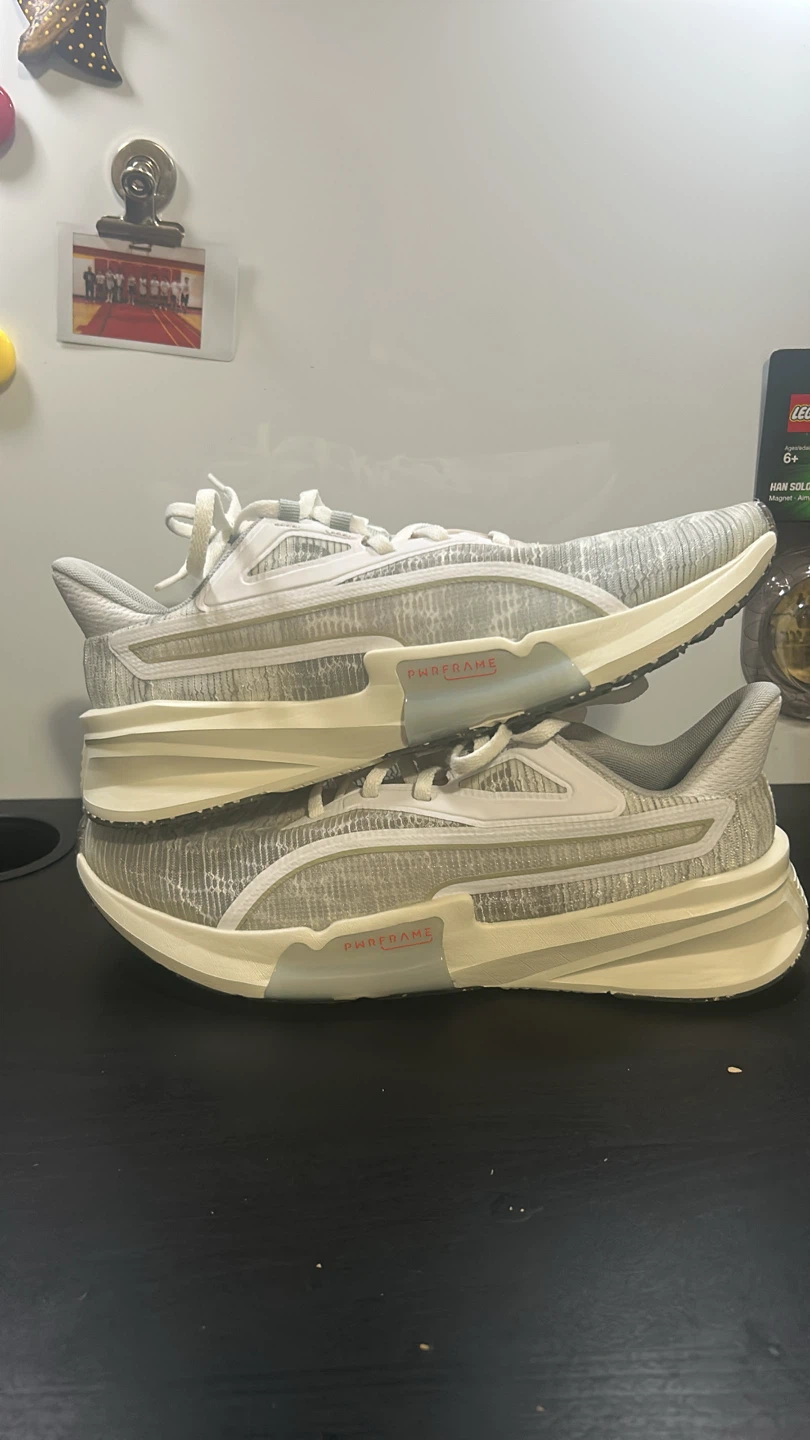 Puma running shoes - photo 4