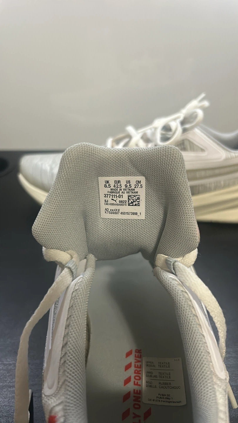 Puma running shoes - photo 5