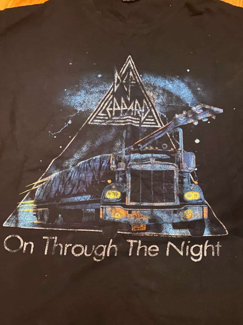 Def Leppard On Through The Night T-Shirt - Medium - photo 2