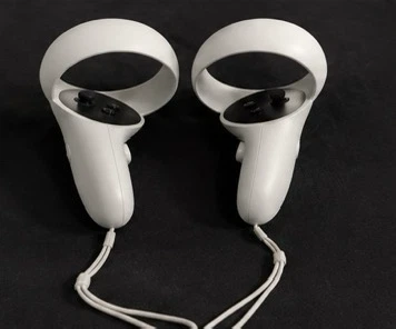 Oculus Quest 2 VR Headset with Controllers - photo 2