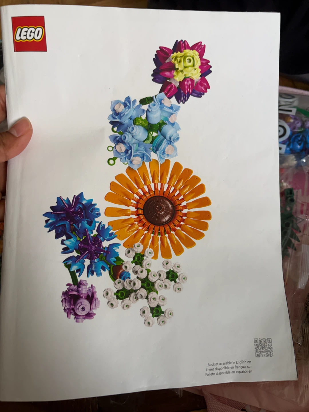 LEGO Wildflower Bouquet Building Set - photo 3
