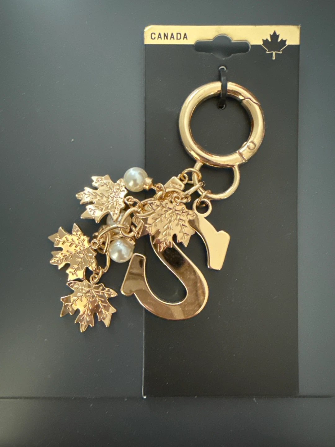Gold Coloured Canadian Keychain with Maple Leaves and Pearls