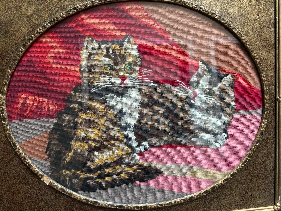 Framed Needlepoint of Two Cats - photo 2