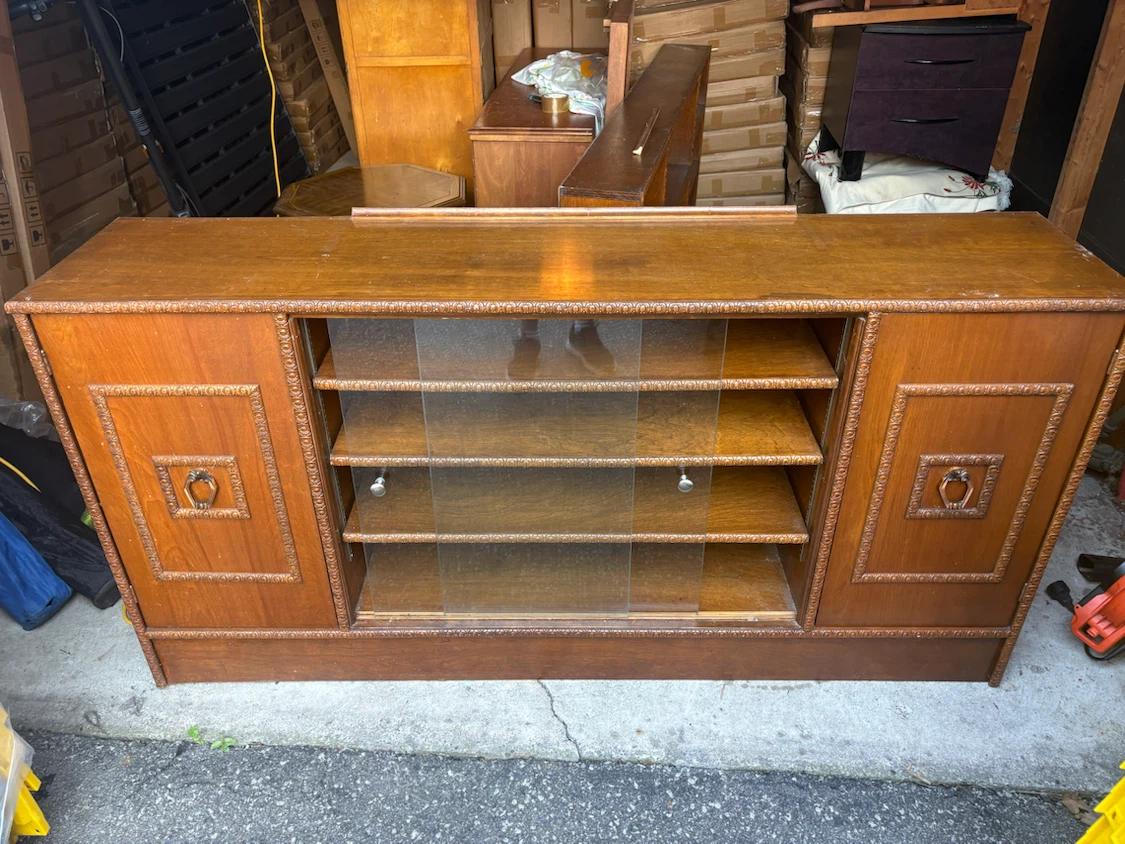 Free delivery used Vintage Wooden TV Stand with Glass Doors - photo 4