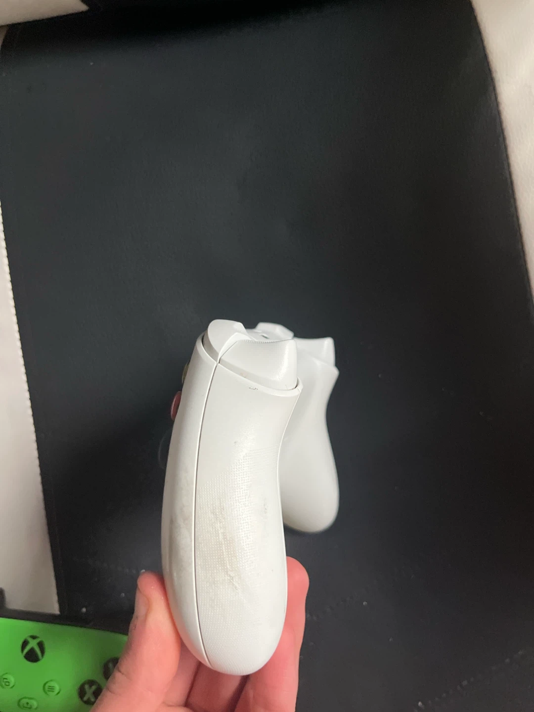 Damaged Xbox Wireless Controller - photo 2