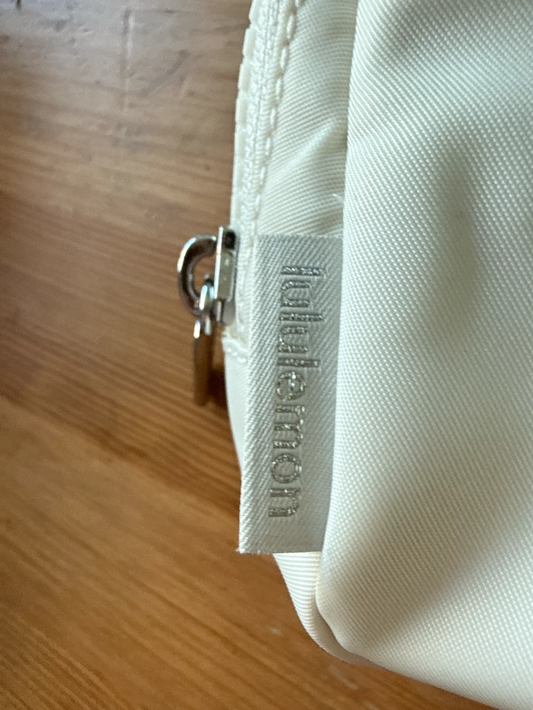 Lululemon Everywhere Belt Bag - White - photo 2