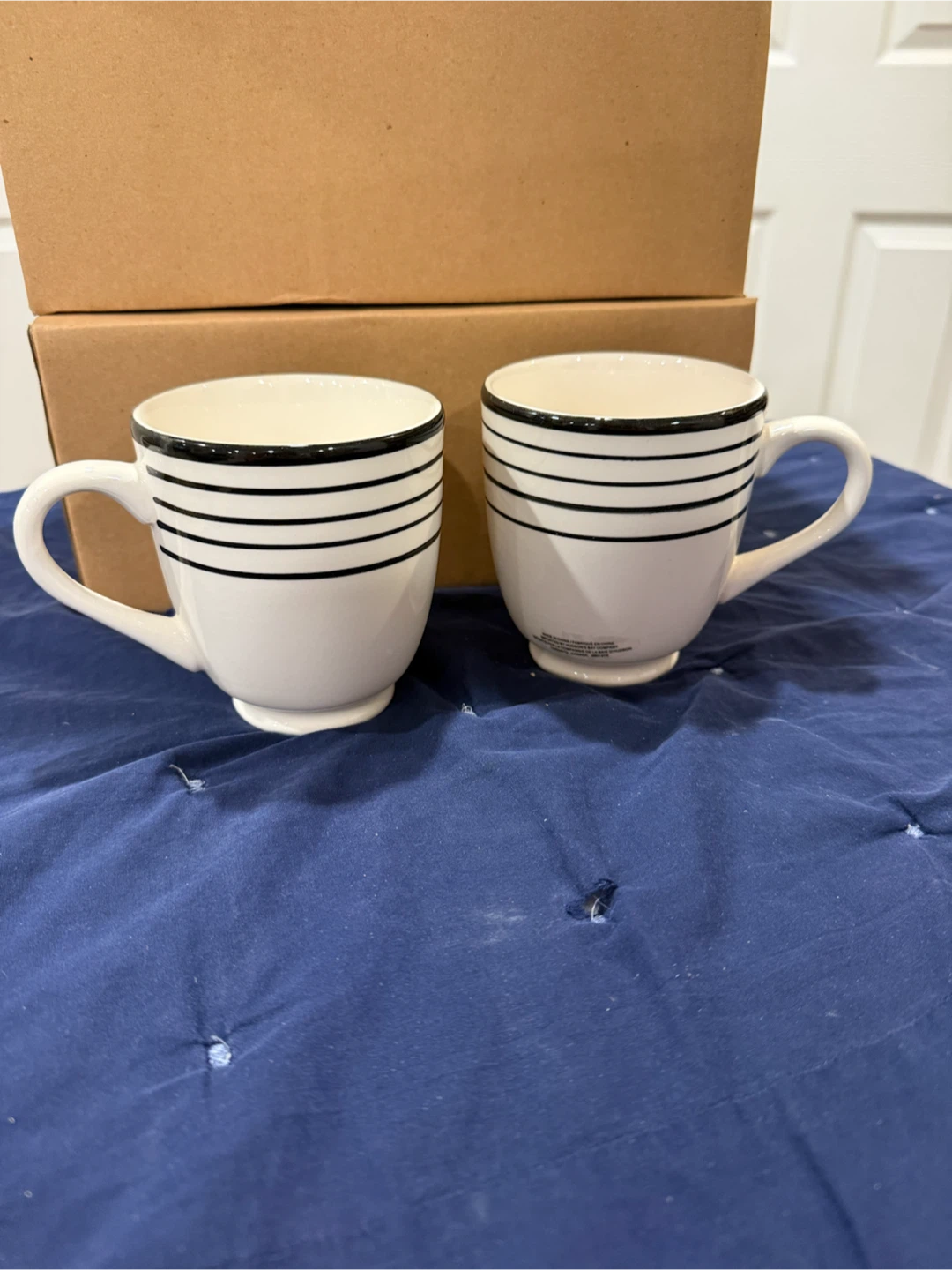 Set of 4 Striped Ceramic Mugs
