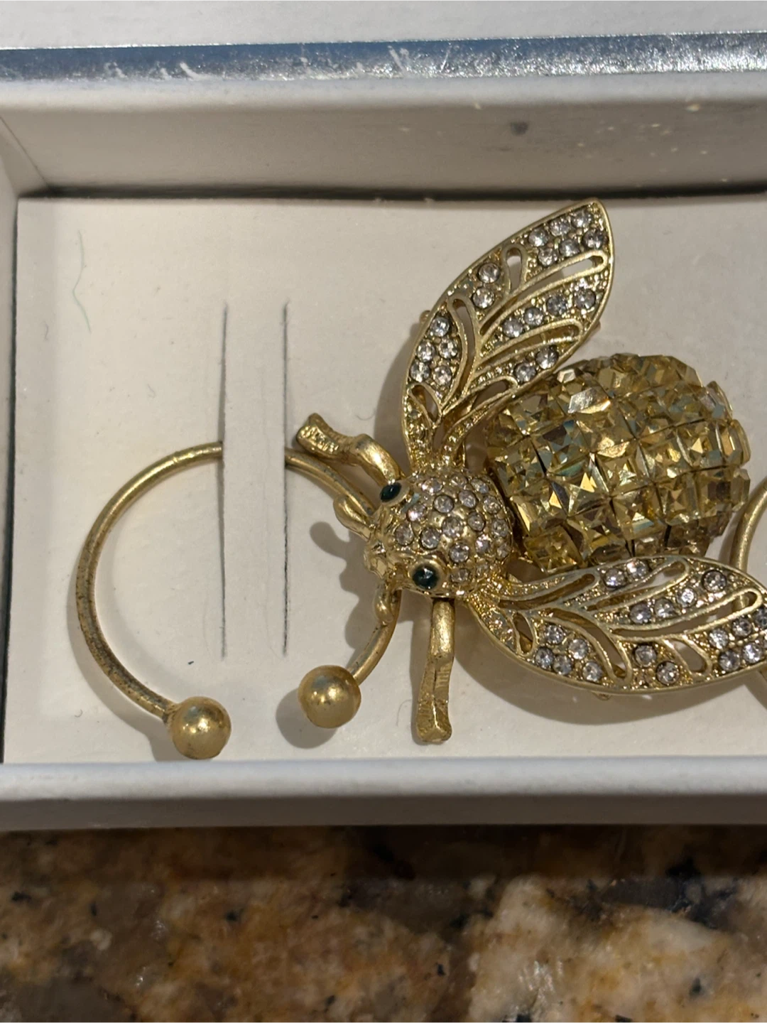 Joanna Buchanan Bedazzled bee wine charm set - photo 2