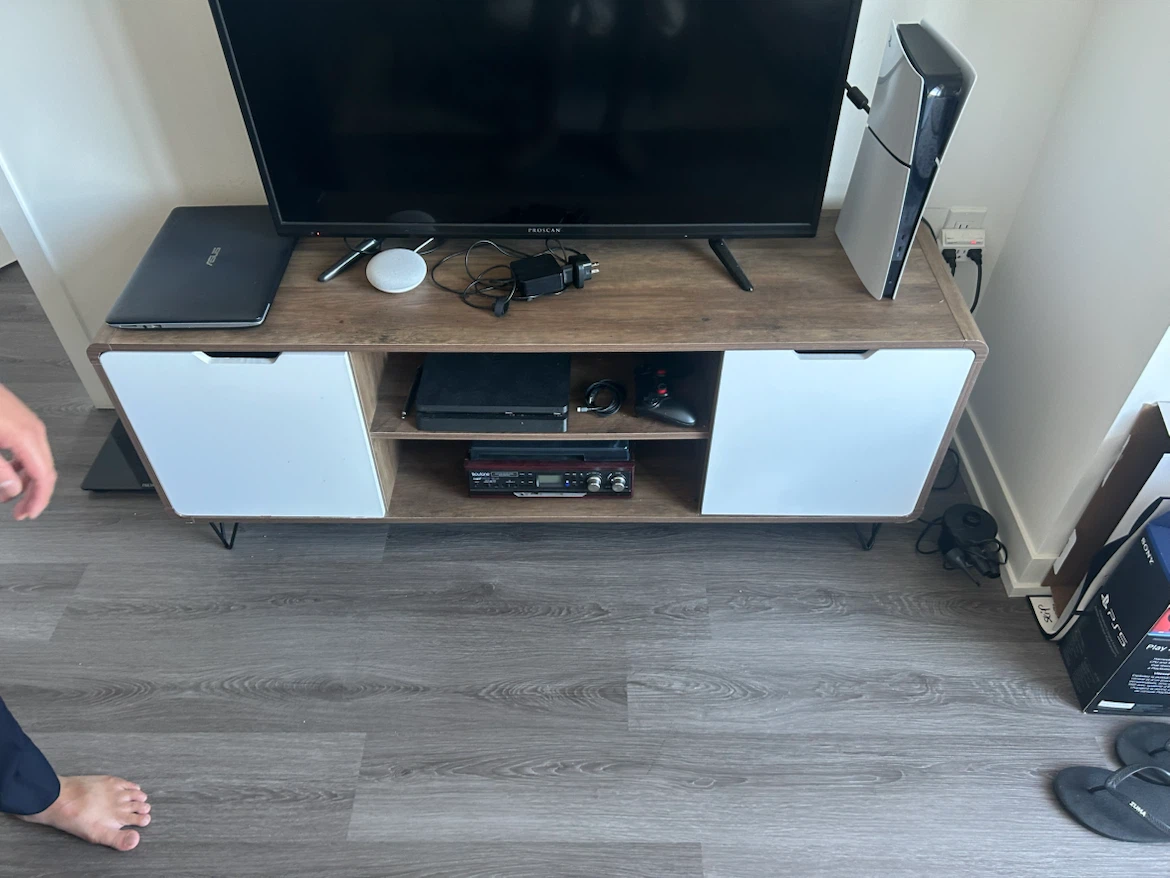 Tv stand