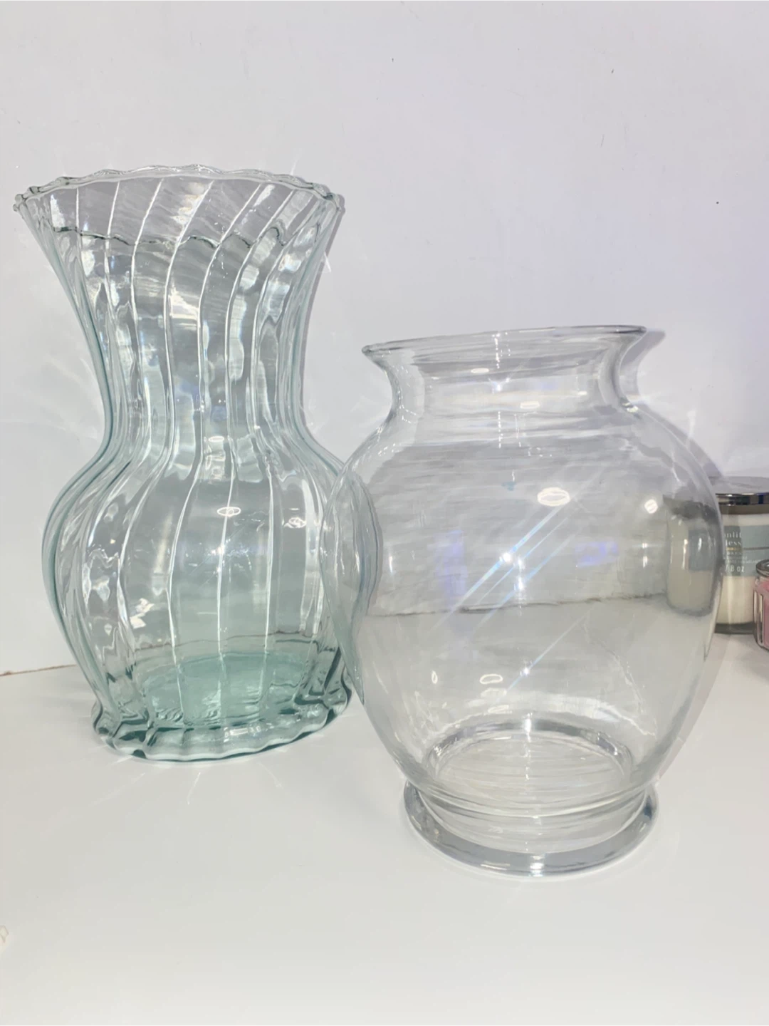 Set of 2 Clear Glass Vases - photo 2