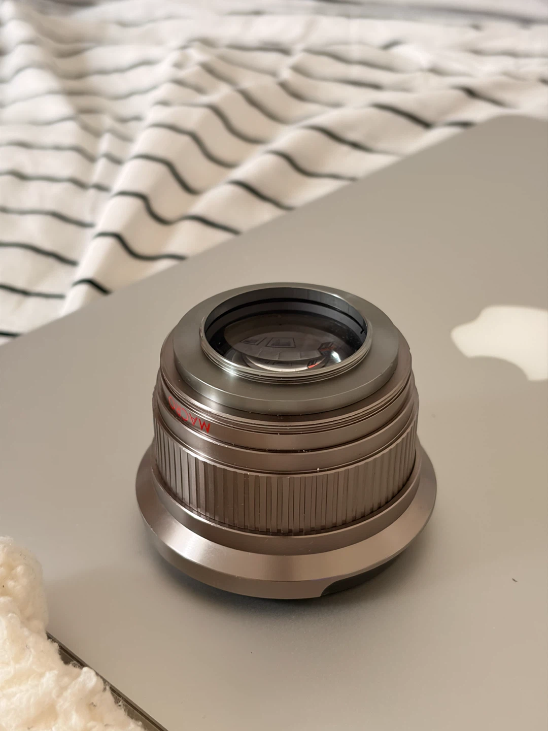 Titanium Super Wide Macro Lens 0.42X AI - photo 2