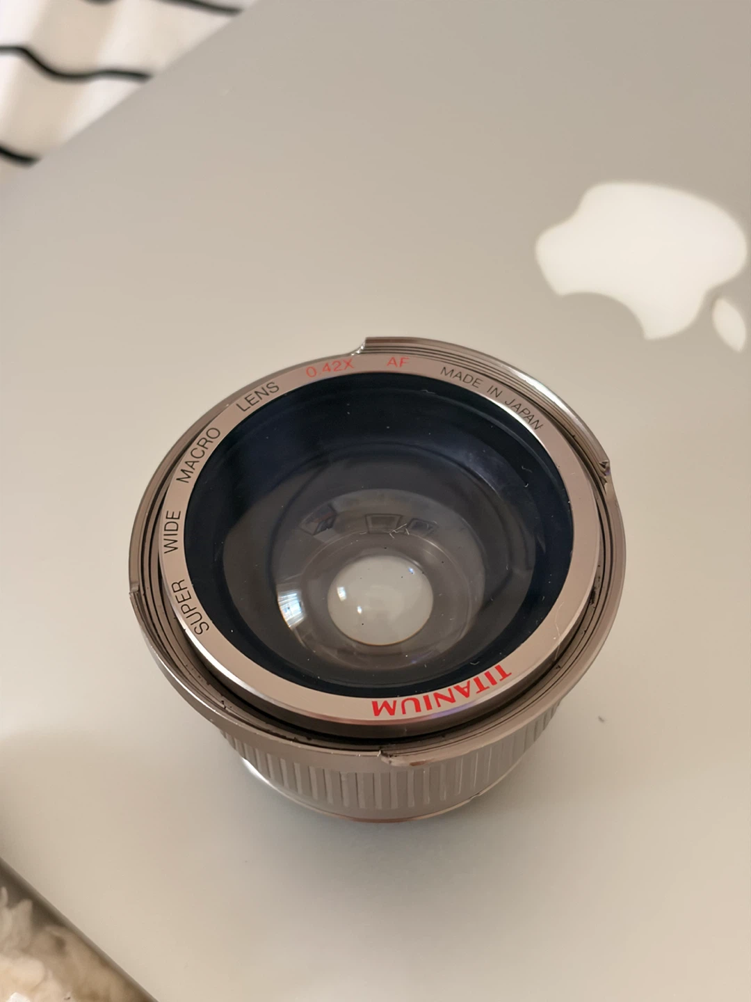 Titanium Super Wide Macro Lens 0.42X AI - photo 3