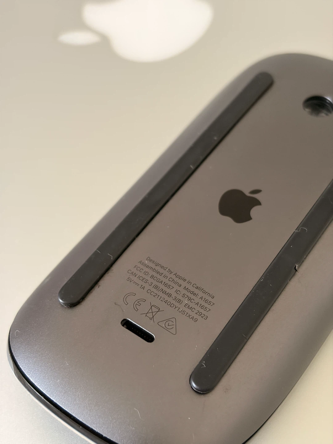 Apple Magic Mouse (2 Gen) A1657 - Black - photo 4