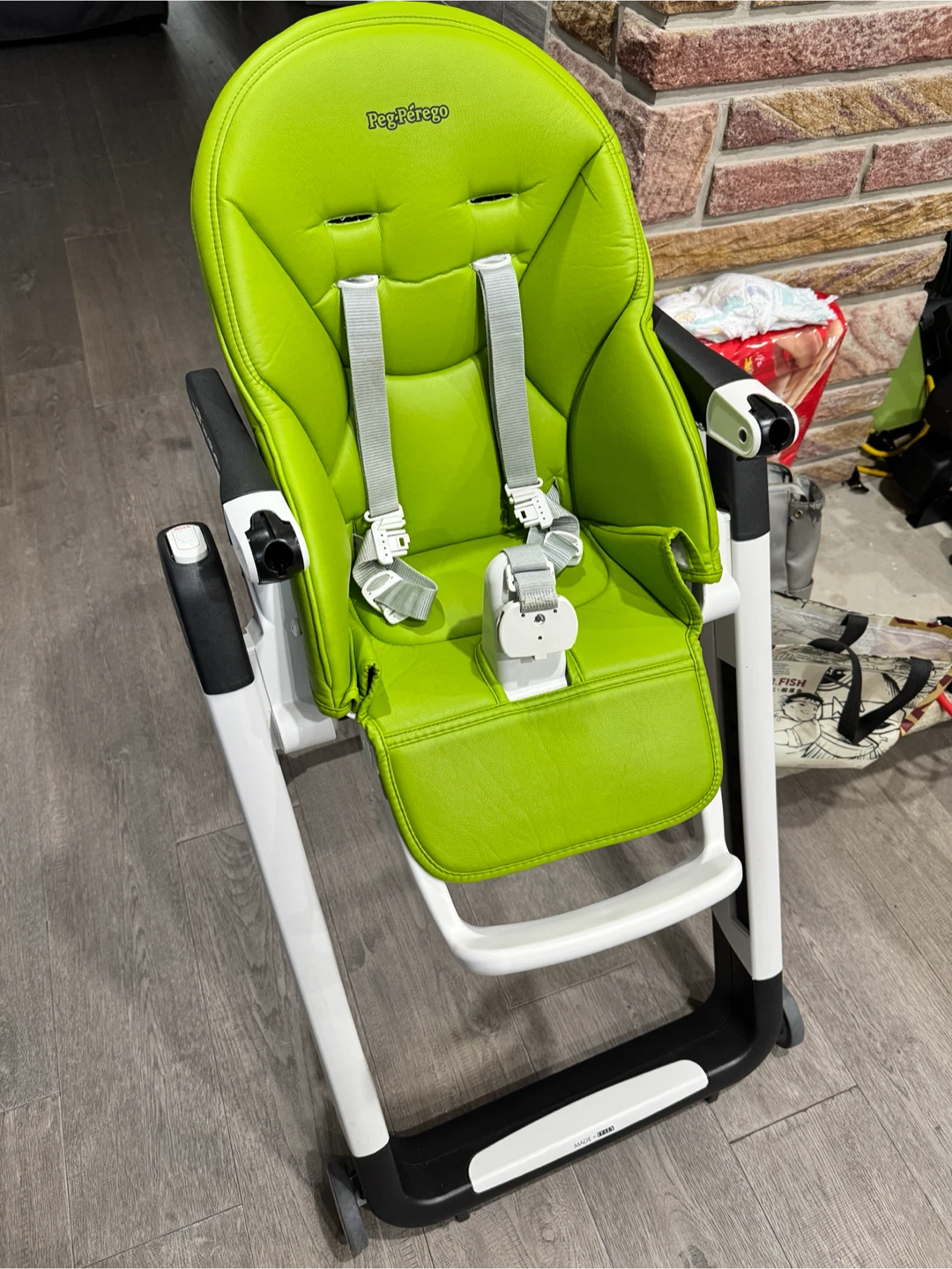Peg Perego Siesta high chair in green like New