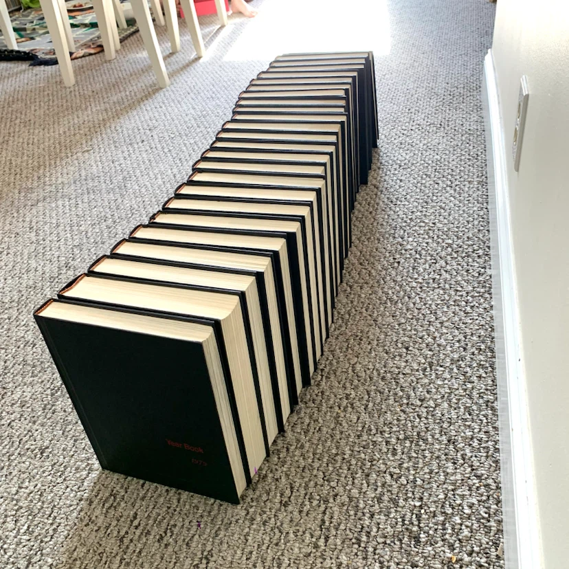 Encyclopedia Book Set Complete Hardcover Books Set 1976 Yearbook - photo 5