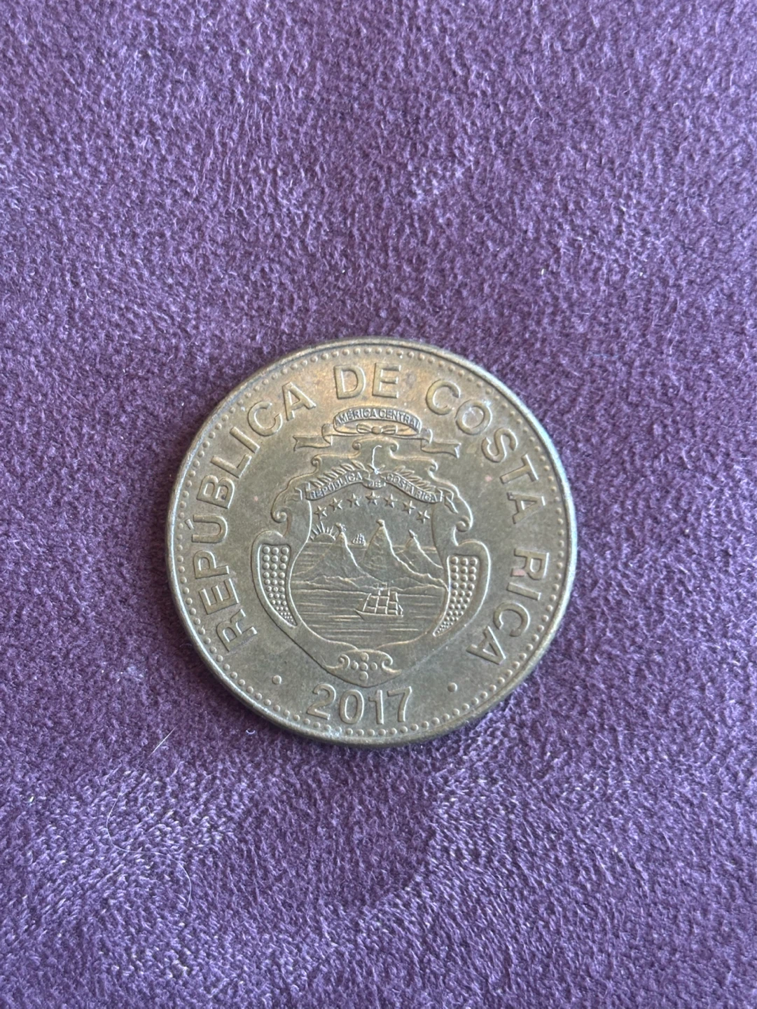 Costa Rica Coins - 100 Colones (2017) & Euro Cents - photo 3