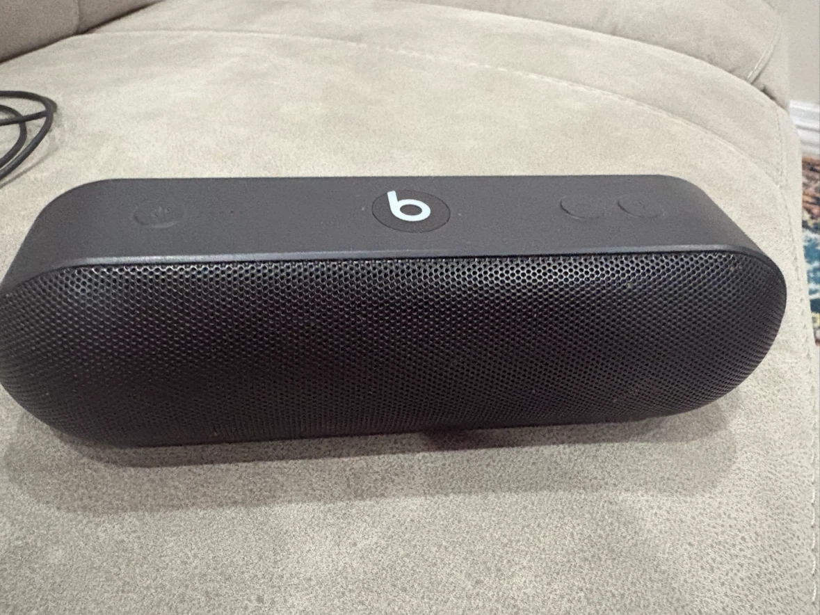 Beats Pill Portable Bluetooth Speaker - Black - photo 5