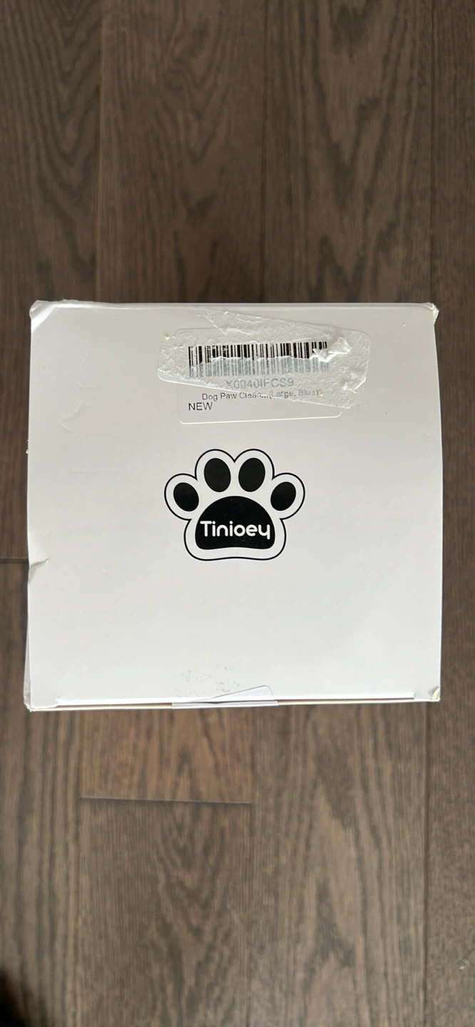 Tinioey Dog Paw Cleaner Cup with Brush and Towel - photo 2
