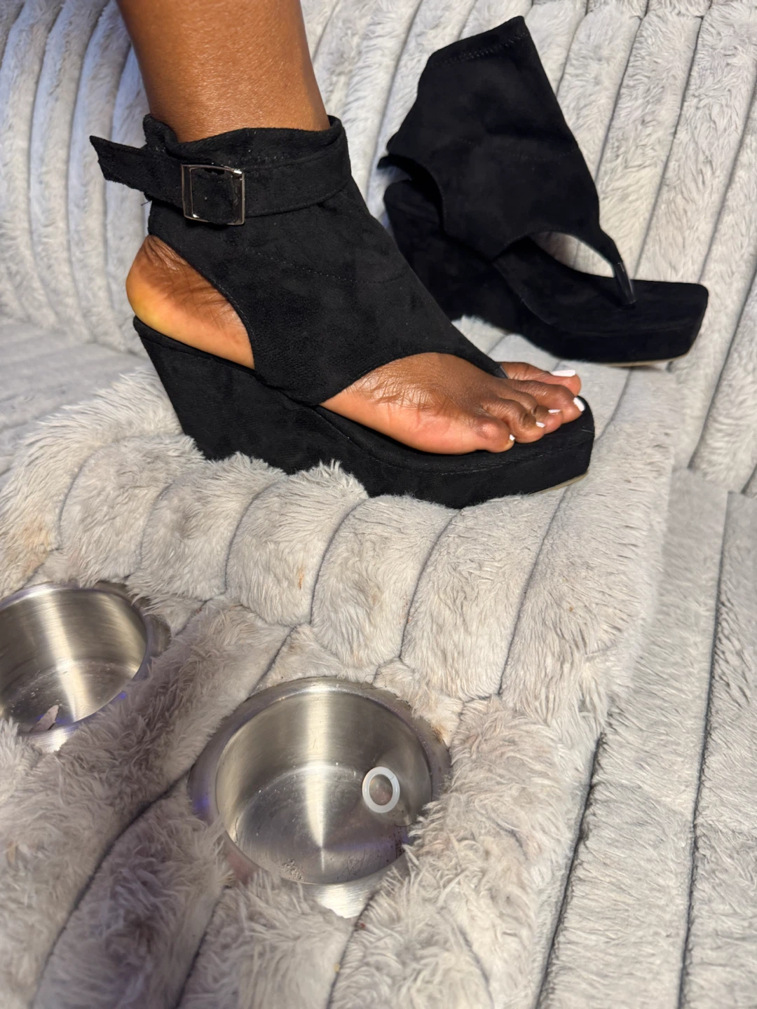 Black Suede Wedge Thong Sandals - photo 5