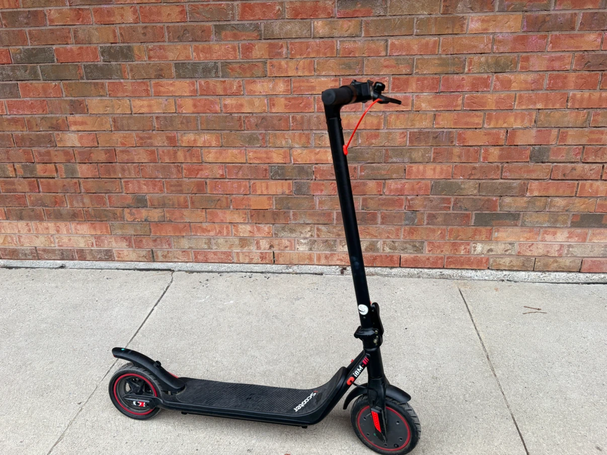 ISCOOTER I8M NEGOTIABLE