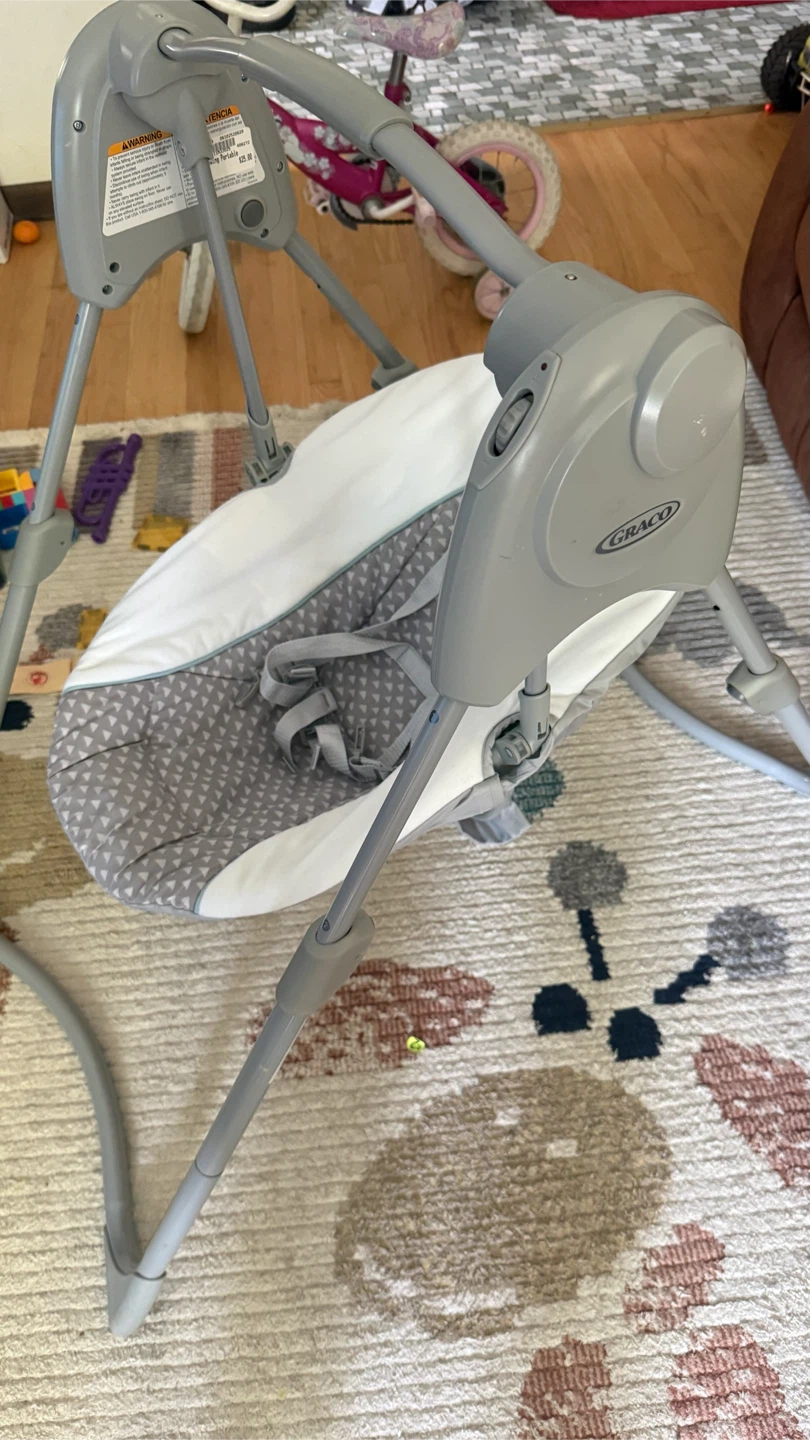 Graco Baby Swing check more pictures need battery - photo 3