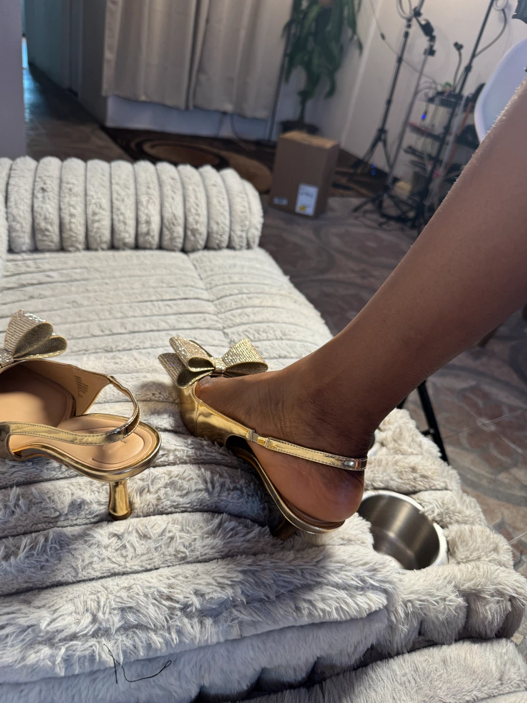 Gold Bow Slingback Heels - photo 4
