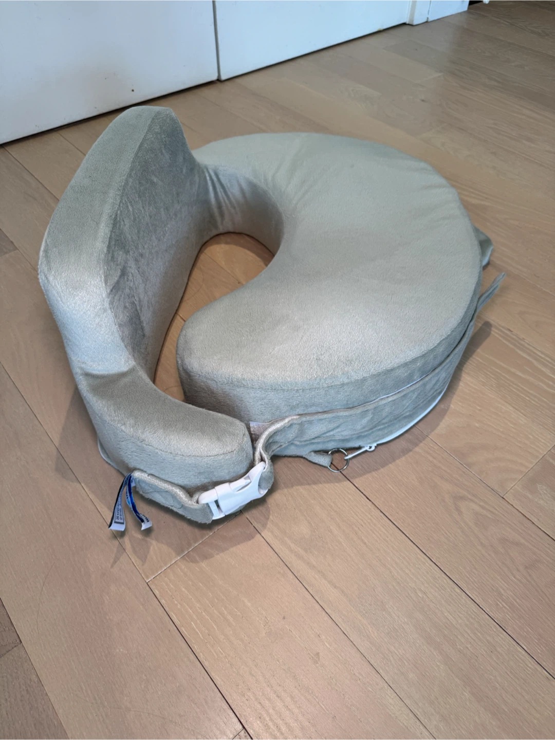 My Brest Friend nursing pillow - photo 3