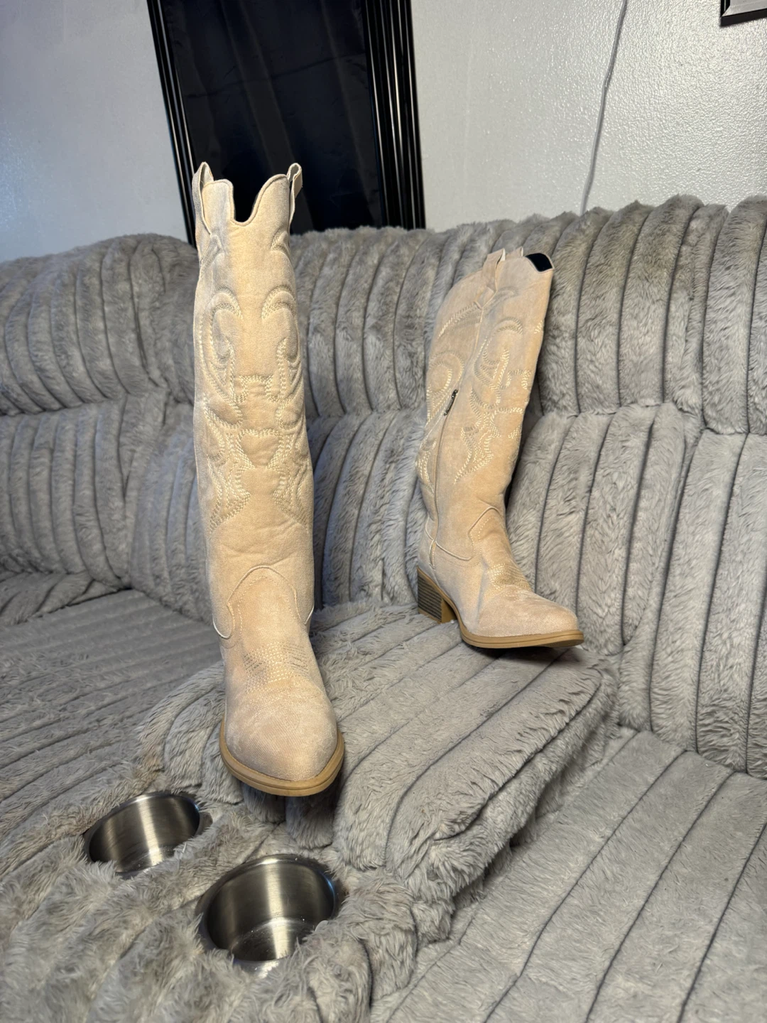 Women's Beige Suede Western Boots - photo 5