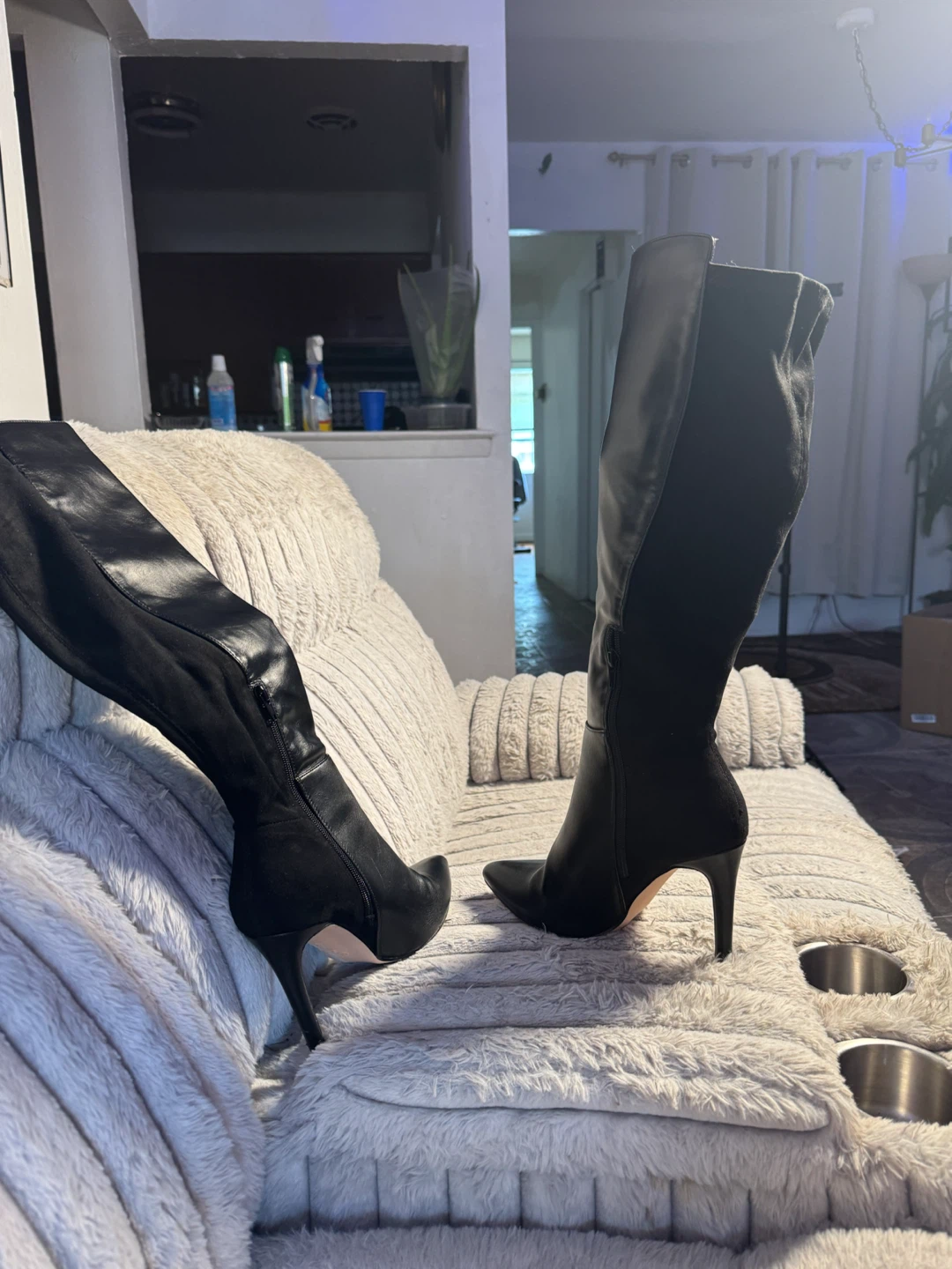 Black Knee-High Heel Boots - photo 4