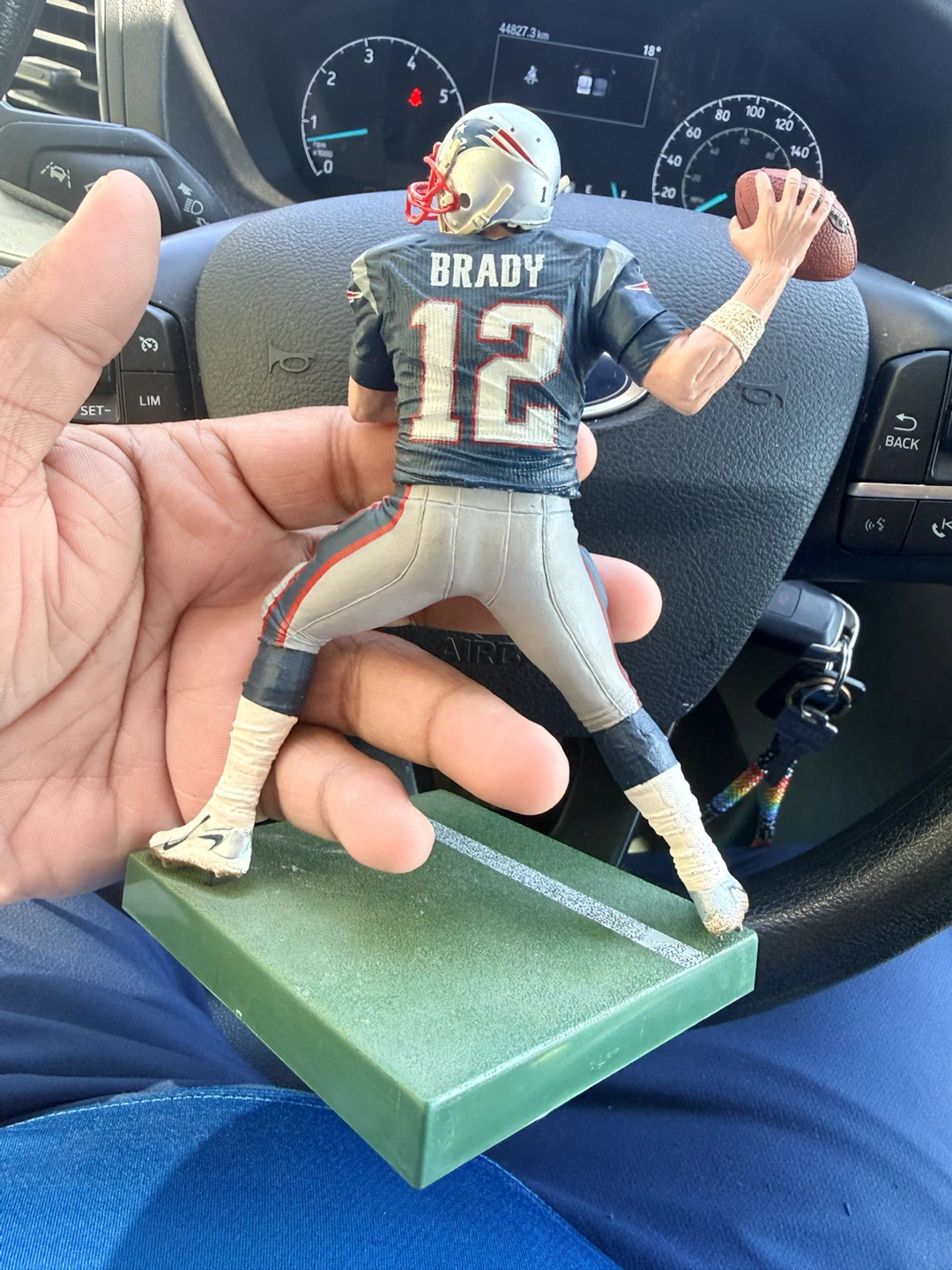 TOM BRADY’s NEW ENGLAND PATRIOTS COLLECTOR’S PACKAGE - photo 5