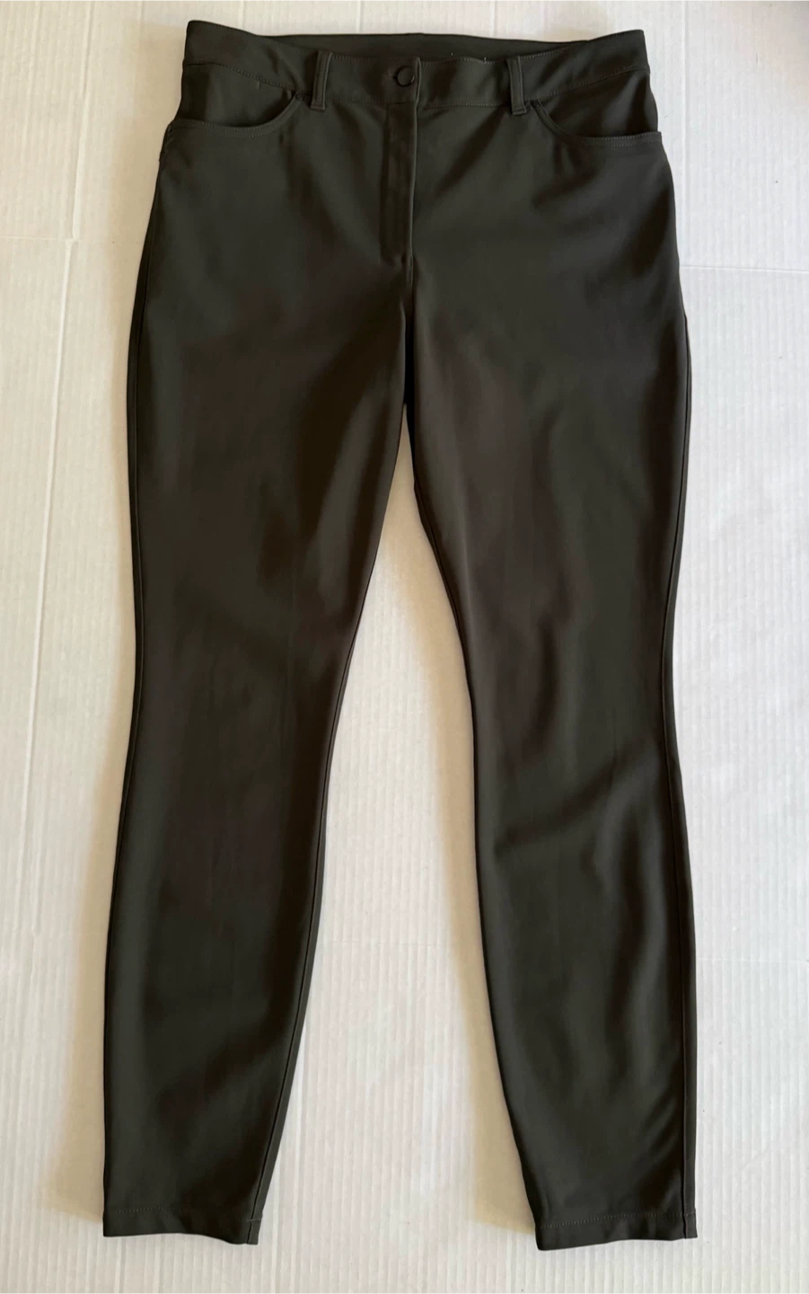 Lululemon Pants - Size 32 - Green