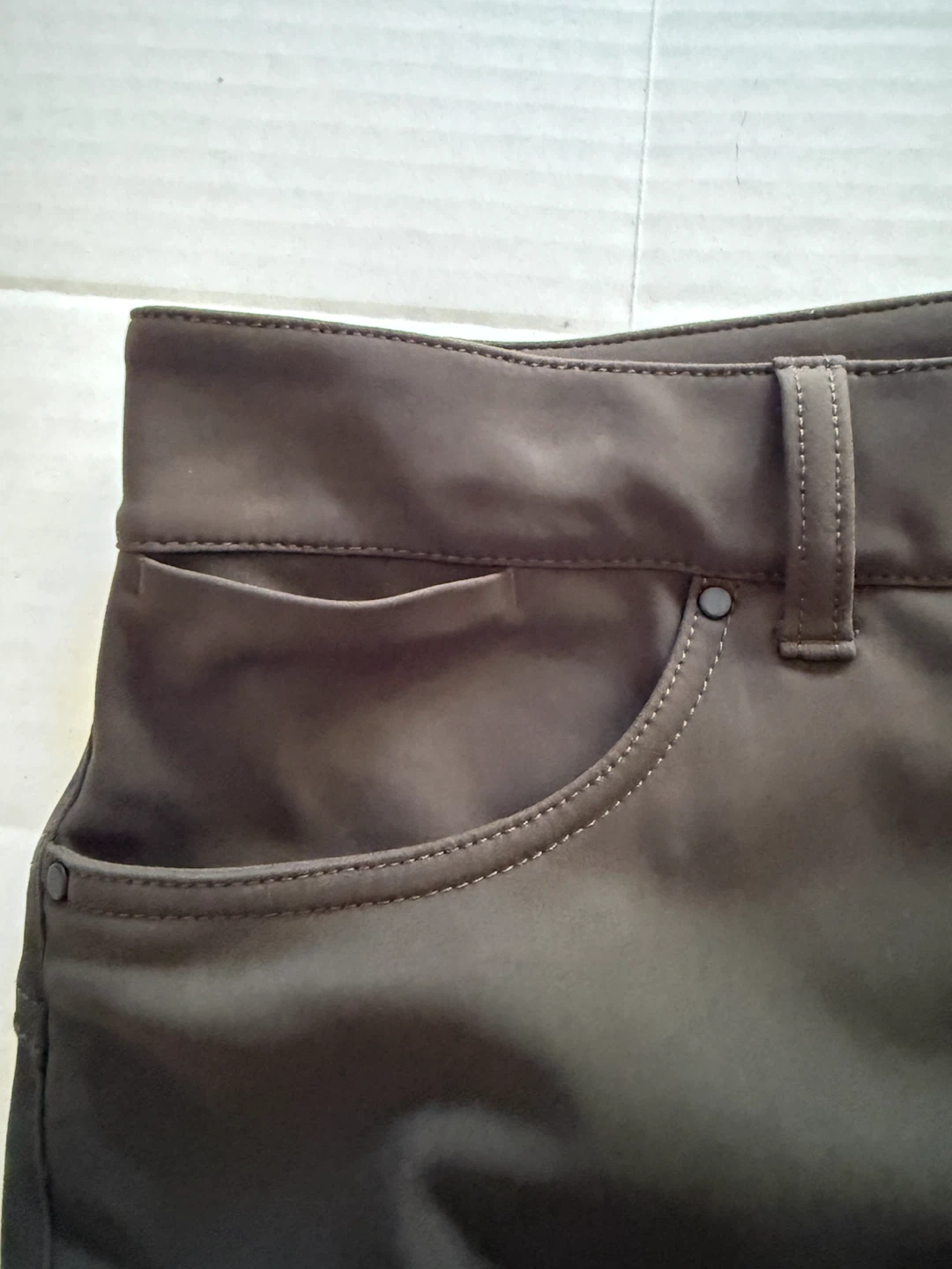 Lululemon Pants - Size 32 - Green - photo 3