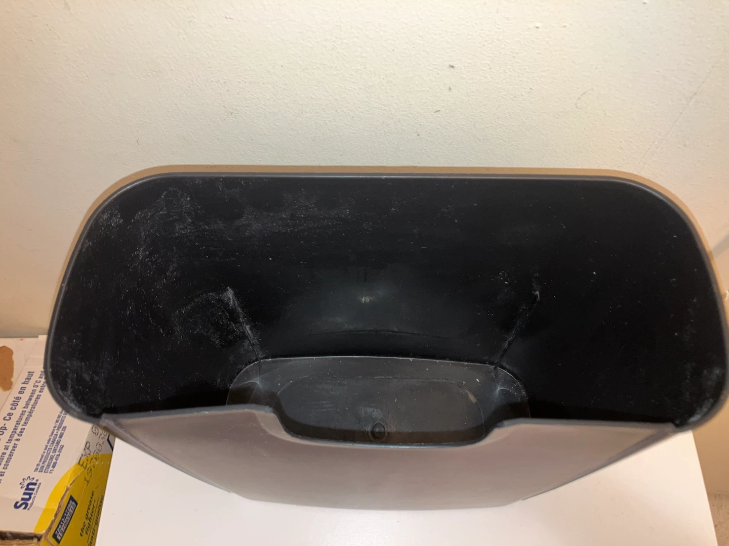 Black Plastic Wastebasket-29.5x12x28 cm - photo 3