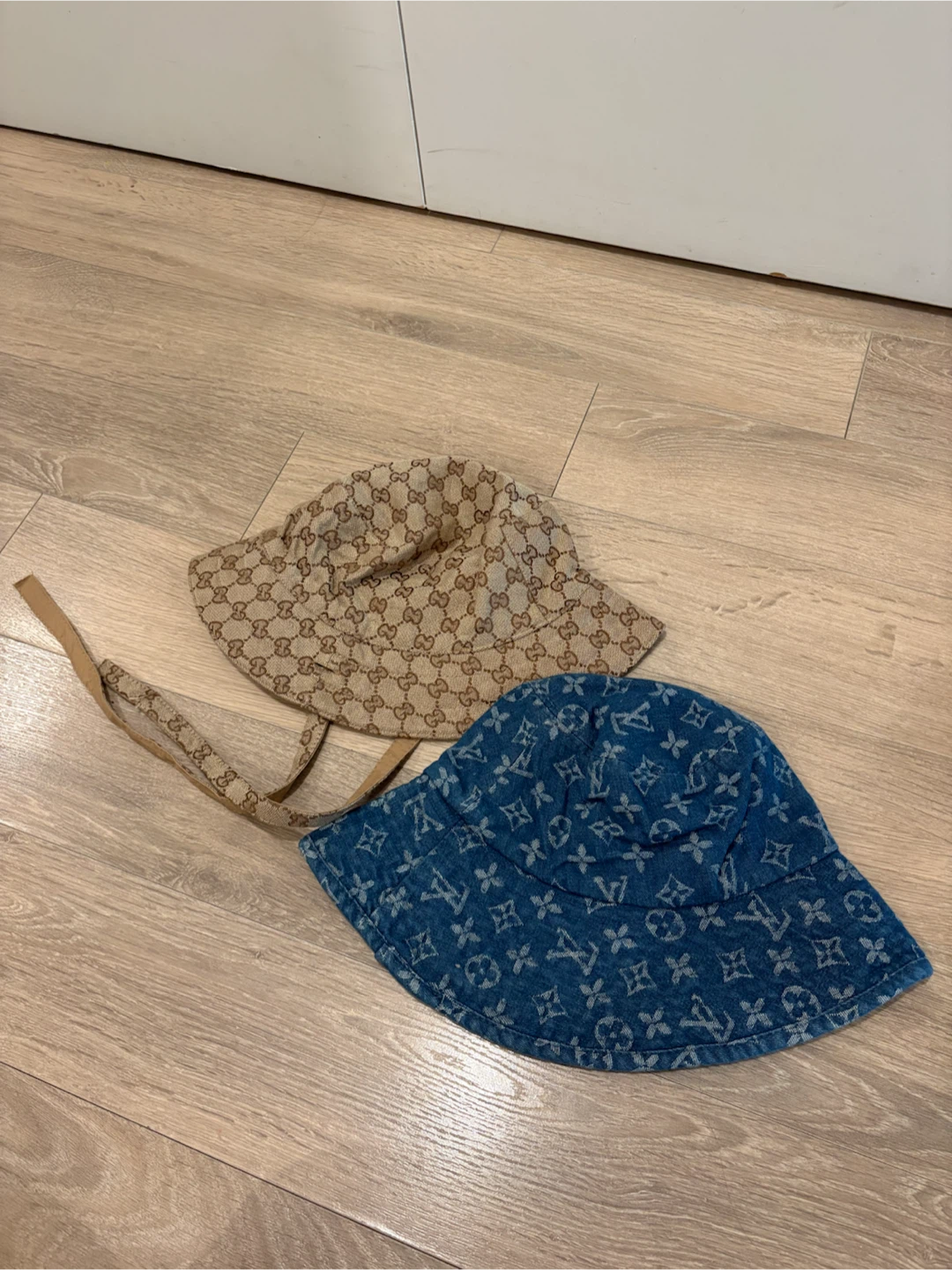 2 logo bucket hats
