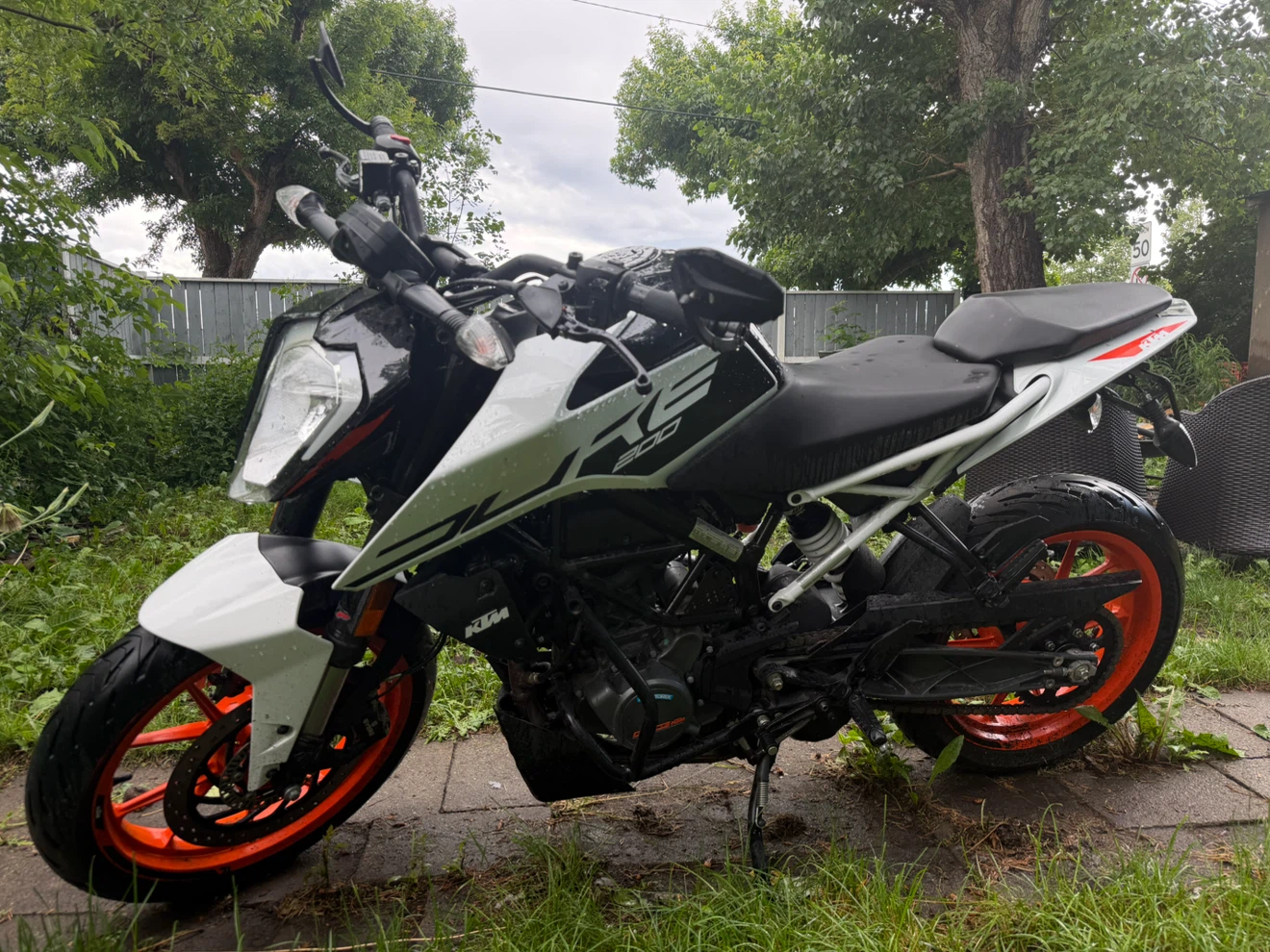 Low KM KTM DUKE 200- Amazing Starter Bike- NEED GONE - photo 2
