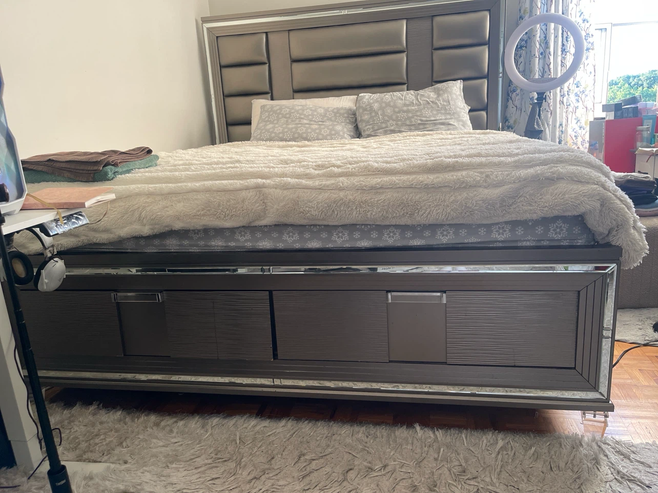 Grey Upholstered king Size Bed Frame with Storage