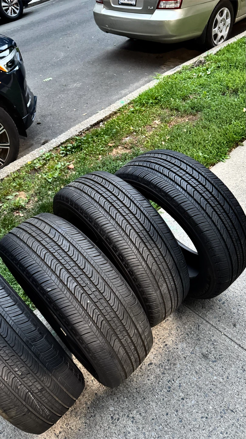 Michelin Primacy MXV4 Tires - Set of 4