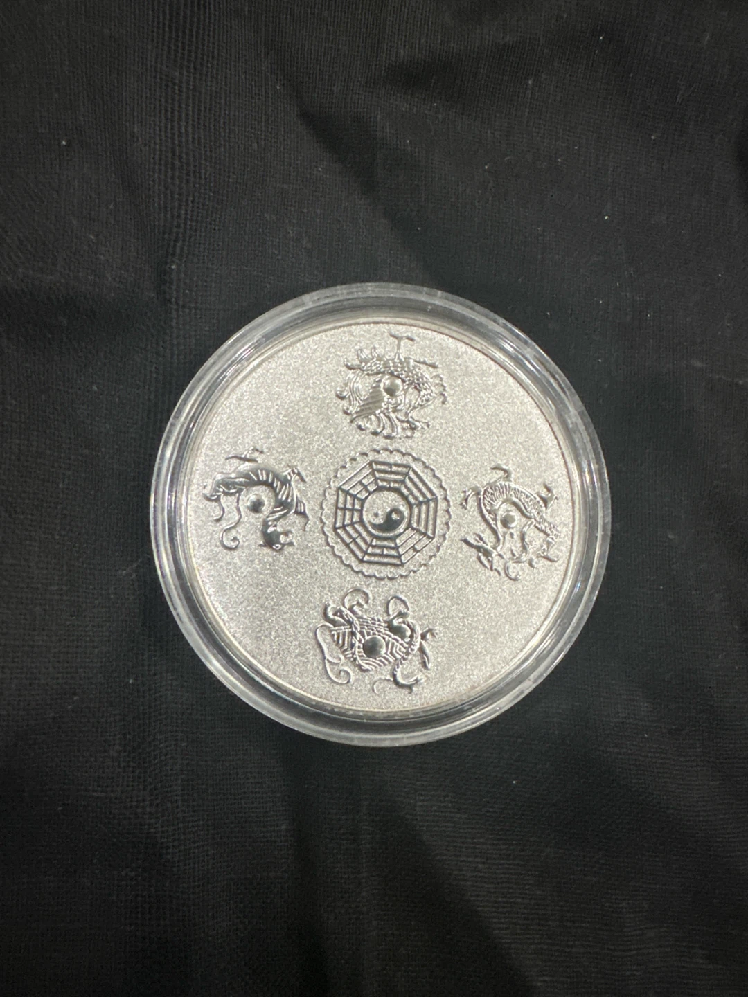 Chinese Magical Creatures Medallion - photo 2