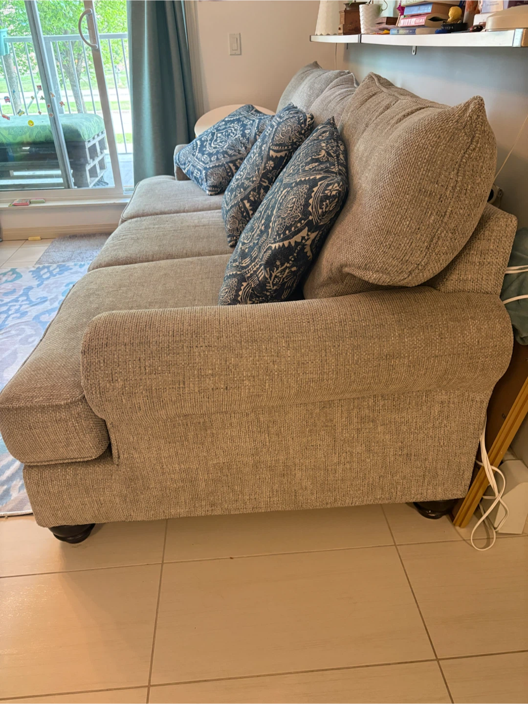 Comfy Ashley Couch - photo 5