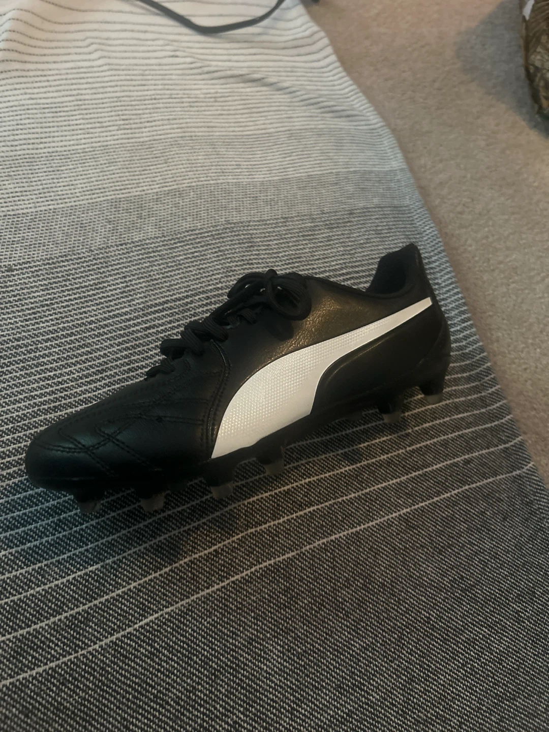 puma KING Hero 21 FG cleats adult size 7 1/2