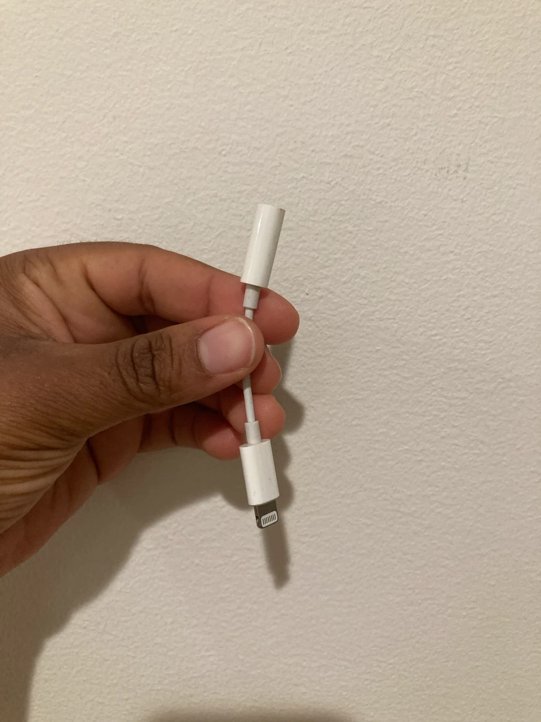 White Lightning to 3.5mm Headphone Jack Adapter